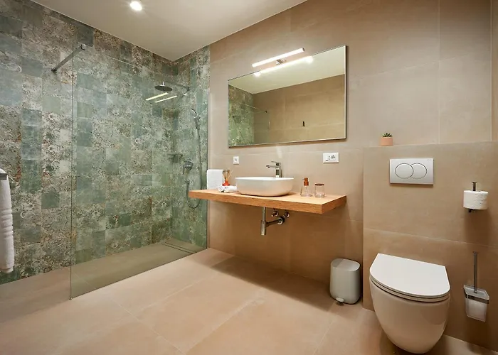 Апартаменты Sun Hills 4 *